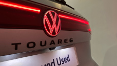 Volkswagen Touareg 3.0 V6 TDI 4Motion 286 Black Edition 5dr Tip Auto Diesel Estate